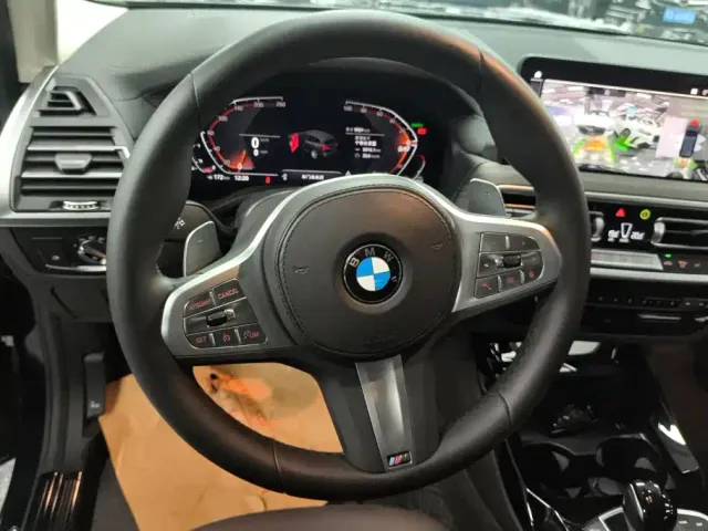 BMW X3 — Фото автомобиля 15
