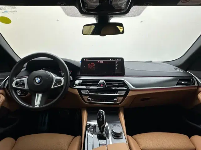 BMW 5 Series — Фото автомобиля 7