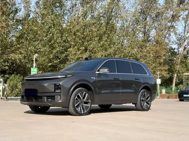 Фотография автомобиля — Li Auto L9