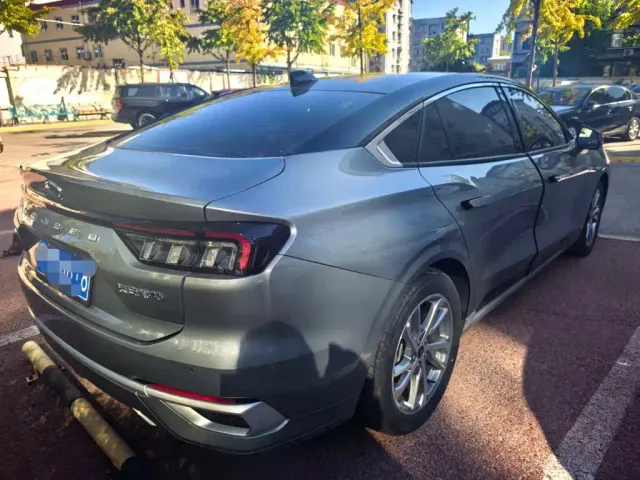 Ford Mondeo — Фото автомобиля 8