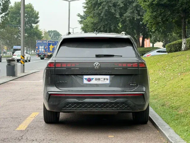 Volkswagen Teramont — Фото автомобиля 5