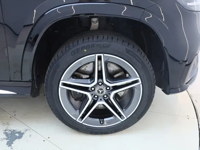Mercedes-Benz GLS-Class — Фото автомобиля 28