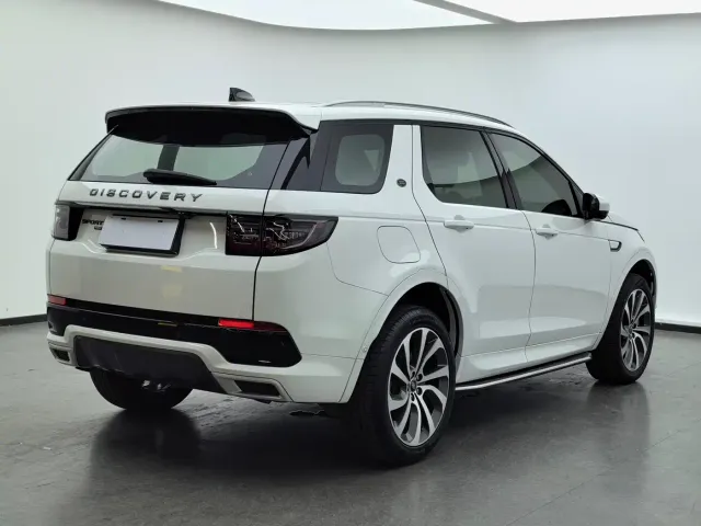Land Rover Discovery Sport — Фото автомобиля 4