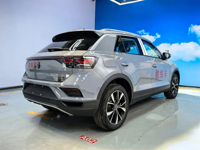 Volkswagen T-Roc — Фото автомобиля 4