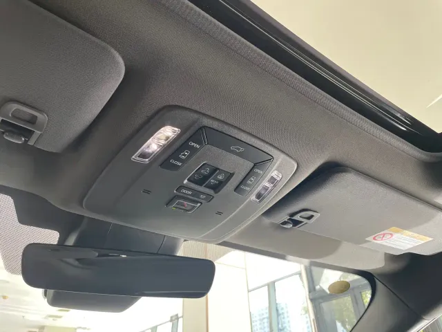 Toyota Granvia — Фото автомобиля 29