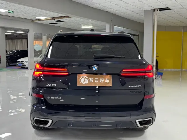 BMW X5 — Фото автомобиля 8