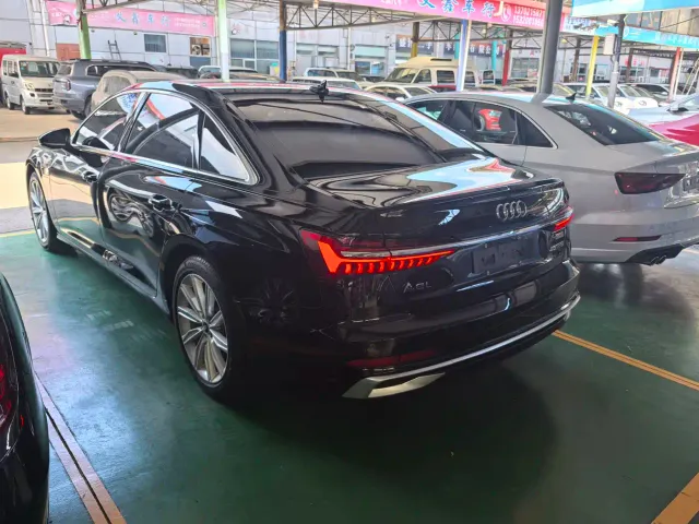 Audi A6L — Фото автомобиля 4