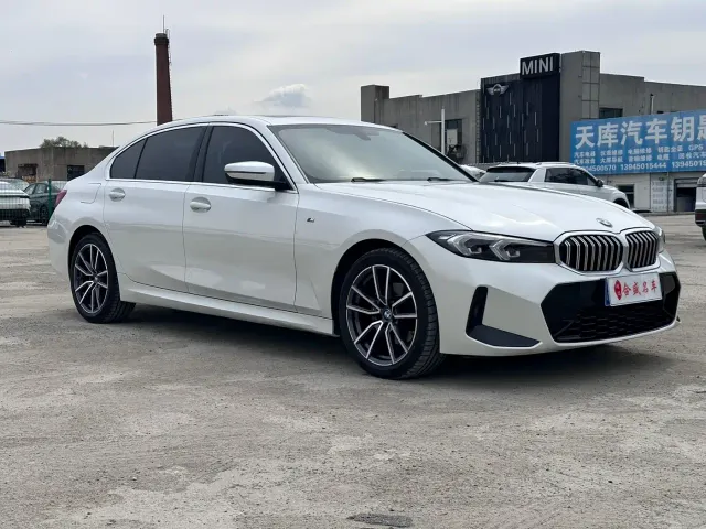 BMW 3 Series — Фото автомобиля 2