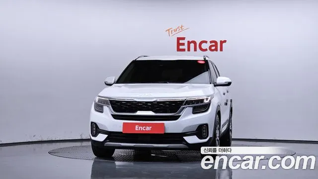Kia Seltos — Фото автомобиля 3