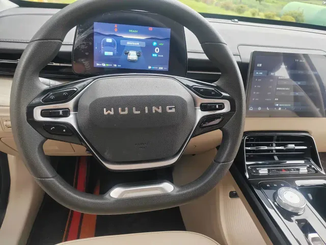Wuling Starlight — Фото автомобиля 17
