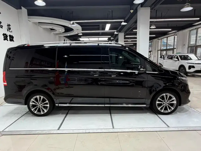 Mercedes-Benz V-Class — Фото автомобиля 6