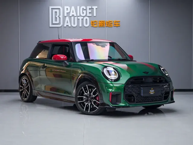 MINI John Cooper Works — Фото автомобиля 3