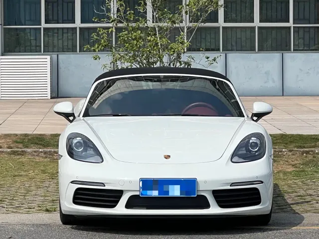 Porsche 718 — Фото автомобиля 2