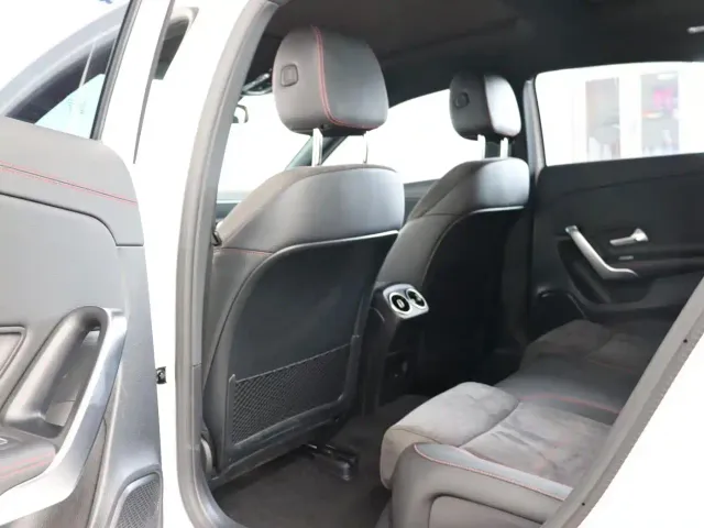 Mercedes-Benz A-Class — Фото автомобиля 28