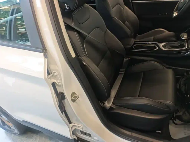 Geely Binyue — Фото автомобиля 24