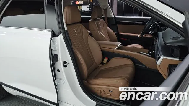 Hyundai Grandeur GN7 — Фото автомобиля 16
