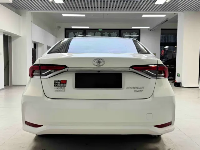 Toyota Corolla — Фото автомобиля 5