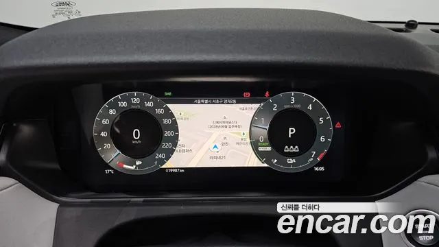 Land Rover Range Rover Velar — Фото автомобиля 12