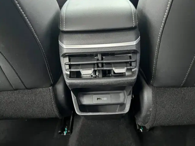 Geely Emgrand — Фото автомобиля 4