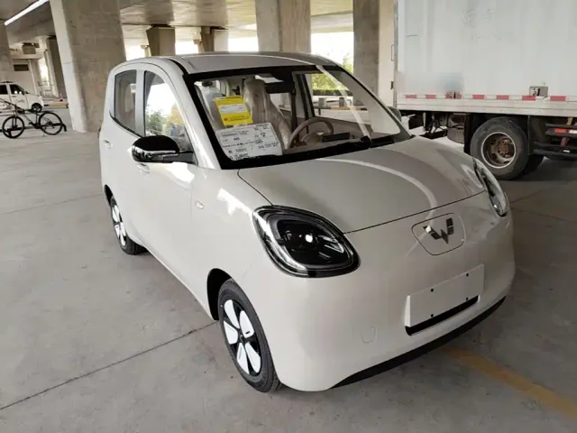 Wuling Hongguang Mini EV — Фото автомобиля 3