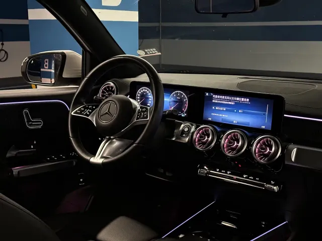 Mercedes-Benz GLB-Class — Фото автомобиля 8