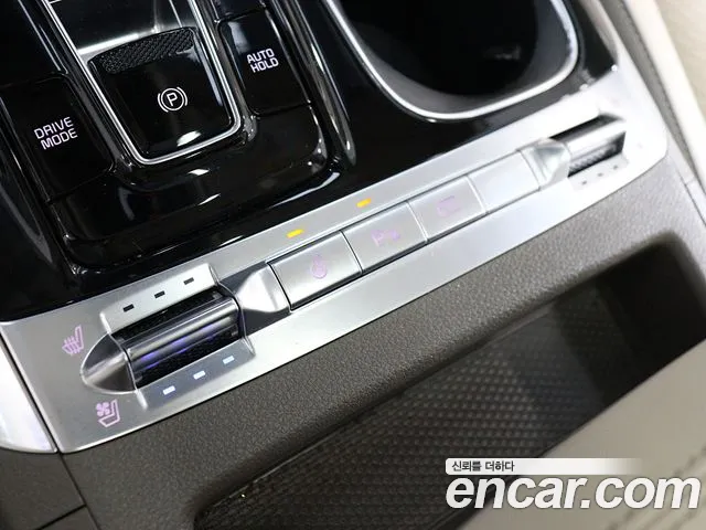 Kia Carnival Generation 4 — Фото автомобиля 9