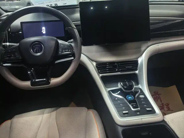 BYD Song Pro — Фото автомобиля 12