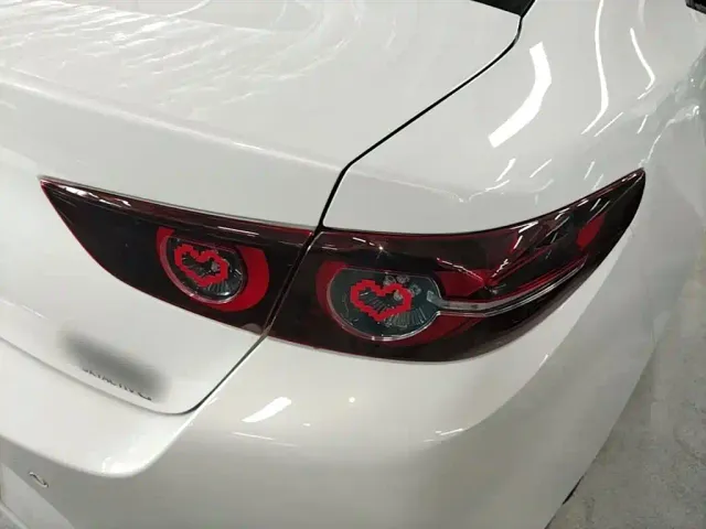 Mazda Axela — Фото автомобиля 7