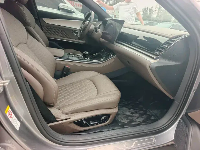 BYD Han — Фото автомобиля 10