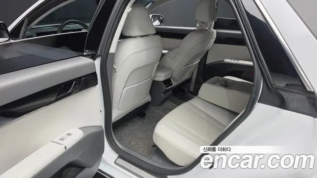 Hyundai Grandeur GN7 — Фото автомобиля 16