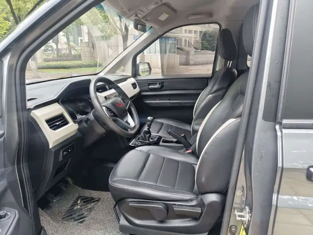 Wuling Motors Wuling Journey 2021 1.5T Manual Luxury Edition — Фото автомобиля 4