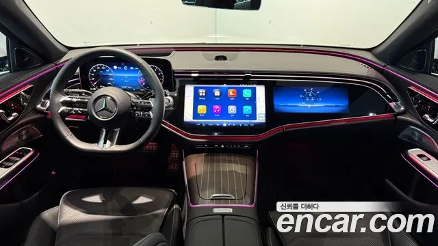 Mercedes-Benz E-Class — Фото автомобиля 14
