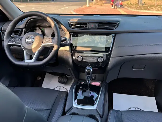 Nissan X-Trail — Фото автомобиля 6