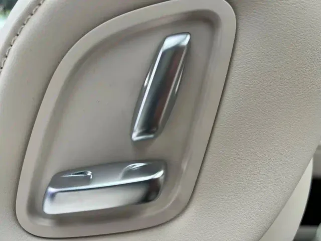 Li Auto L7 — Фото автомобиля 10