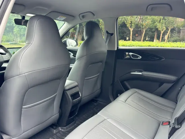 Geely Starry Wish — Фото автомобиля 10