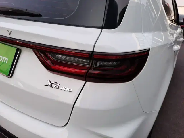 Geely Vision X6 — Фото автомобиля 7