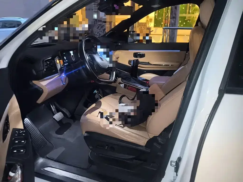 NIO NIO ES8 2022 100kWh 7-Seater Edition — Фото автомобиля 11