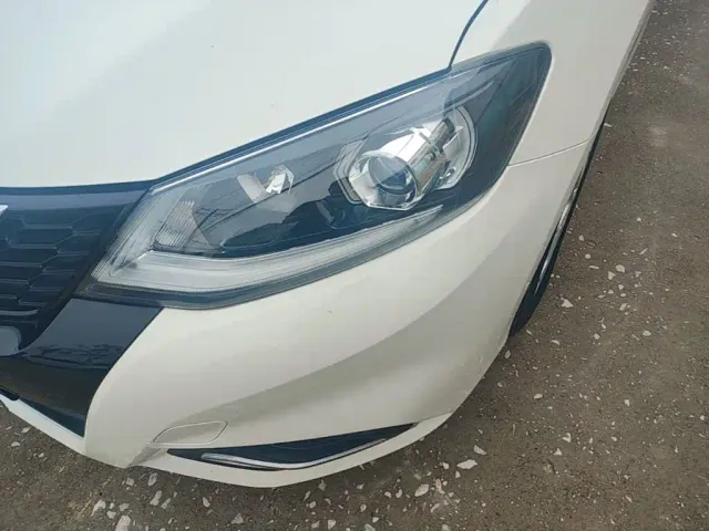 Nissan Tiida — Фото автомобиля 23