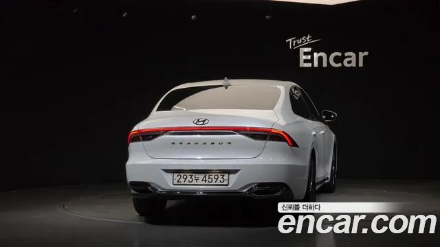 Hyundai Grandeur Новый Grandeur IG — Фото автомобиля 2