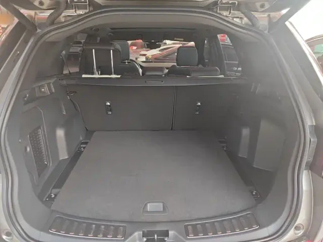 Land Rover Discovery Sport — Фото автомобиля 18