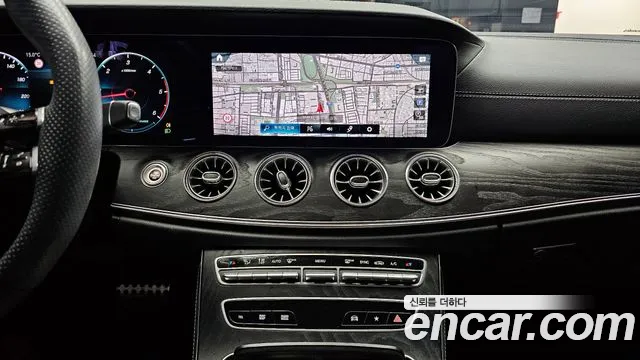 Mercedes-Benz CLS-Class — Фото автомобиля 14