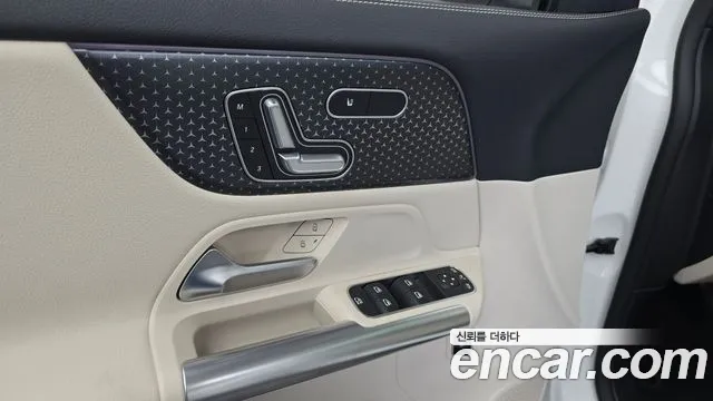 Mercedes-Benz EQA — Фото автомобиля 30