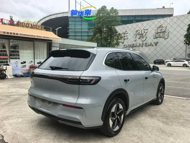 Geely Galaxy E5 — Фото автомобиля 5