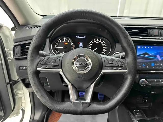 Nissan X-Trail — Фото автомобиля 8