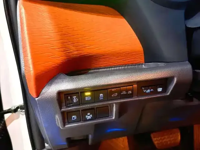 Toyota Granvia — Фото автомобиля 7