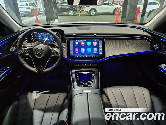 Mercedes-Benz E-Class — Фото автомобиля 7