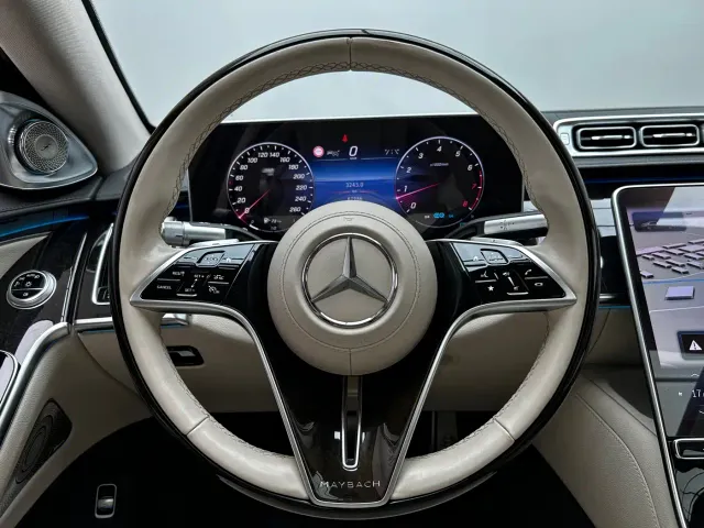 Mercedes-Benz Maybach S-Class — Фото автомобиля 13