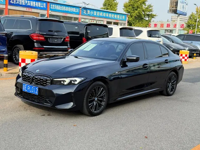 Фотография автомобиля — BMW 3 Series