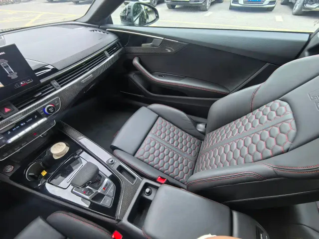 Audi RS 5 — Фото автомобиля 12