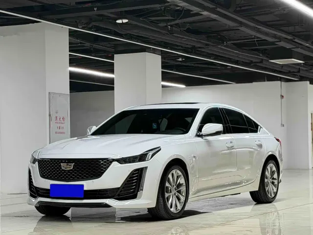 Cadillac CT5 — Фото автомобиля 2